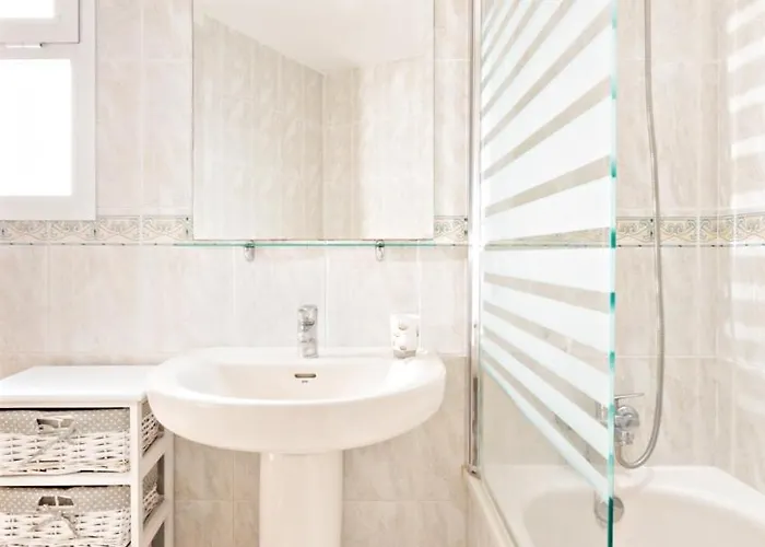 Beautiful In Center *