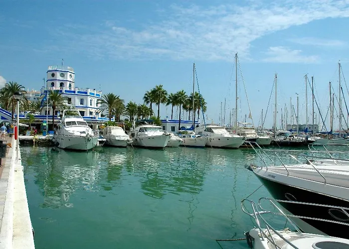 Beautiful In Center Apartamento Estepona